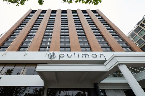 Pullman Melbourne on the Park - Accommodation Sunshine Coast 0