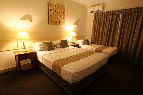 Emerald Maraboon Motor Inn - Accommodation Sunshine Coast 3