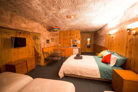 Comfort Inn Coober Pedy Experience - Accommodation Sunshine Coast 2