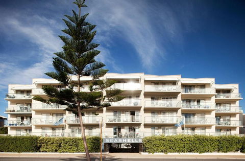 Seashells Scarborough - Accommodation Sunshine Coast 0
