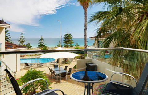 Seashells Scarborough - Accommodation Sunshine Coast 1