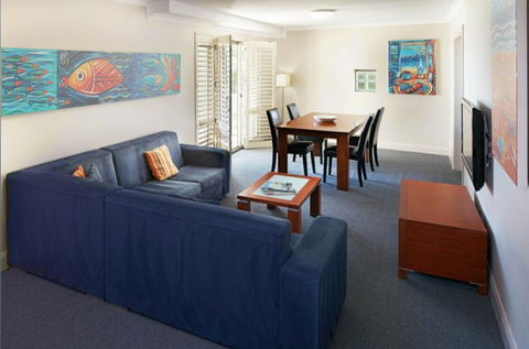 Seashells Scarborough - Accommodation Sunshine Coast 2
