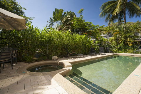 Port Douglas Apartments - Accommodation Sunshine Coast 2