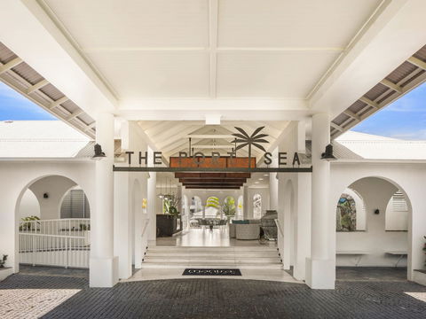 Mantra PortSea - Accommodation Sunshine Coast 0