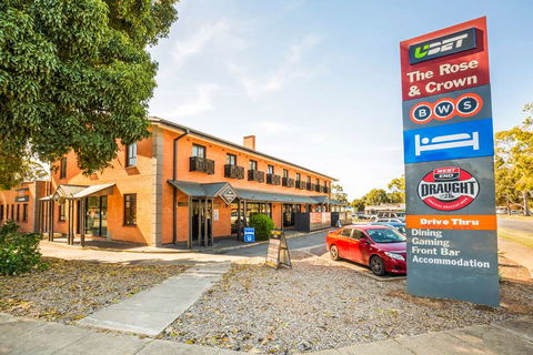 Nightcap Rose & Crown Hotel - Accommodation Sunshine Coast 0