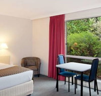 Hotel Ringwood Lake - Accommodation Sunshine Coast