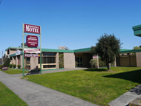 Midtown Motor Inn - Accommodation Sunshine Coast 0