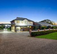 Ambassador On Ruthven Motel - Accommodation Sunshine Coast