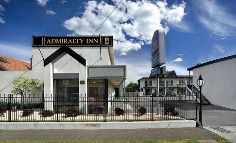 Admiralty Inn - Accommodation Sunshine Coast 0