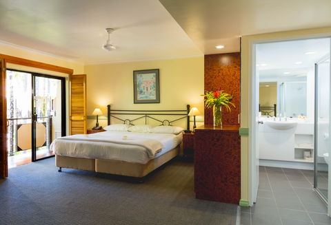 Palm Royale Cairns - Accommodation Sunshine Coast 1