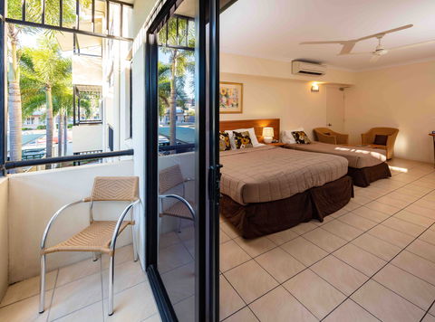 Cairns Queenscourt - Accommodation Sunshine Coast 2