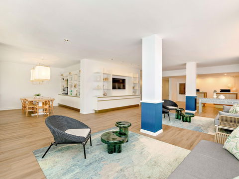 Mercure Cairns - Accommodation Sunshine Coast 0