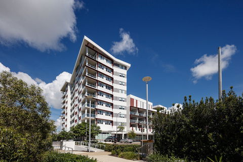 Central Holborn Apartments - Accommodation Sunshine Coast 0