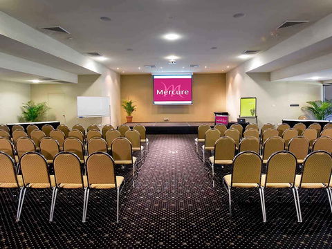 Mercure Townsville - Accommodation Sunshine Coast 7