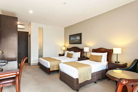 Quality Inn Heritage on Lydiard - Accommodation Sunshine Coast 0