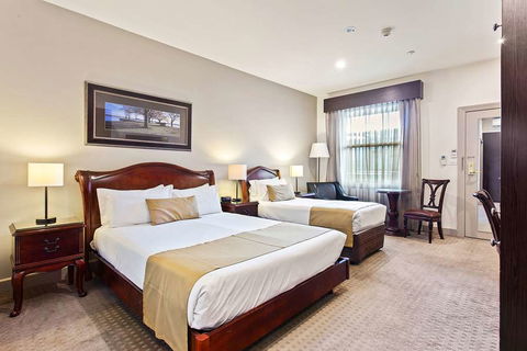 Quality Inn Heritage on Lydiard - Accommodation Sunshine Coast 3