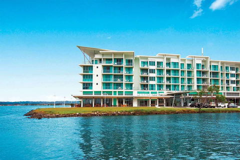 Ramada Hotel & Suites Ballina - Accommodation Sunshine Coast 3