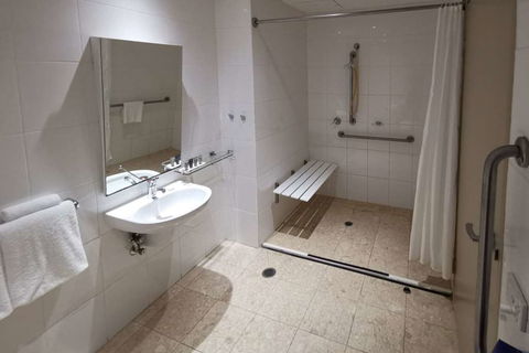 APX Apartments Darling Harbour - Accommodation Sunshine Coast 6