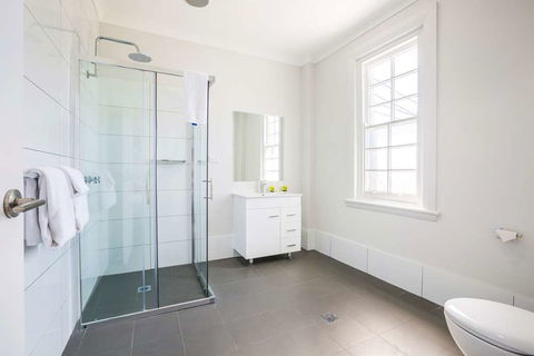 Nightcap at Regents Park Hotel - Accommodation Sunshine Coast 1