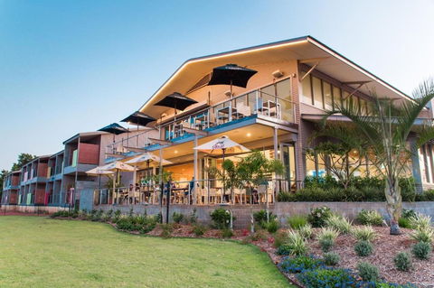Onslow Beach Resort - Accommodation Sunshine Coast 2