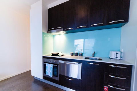 Onslow Beach Resort - Accommodation Sunshine Coast 11