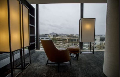 Little National Hotel - Accommodation Sunshine Coast 2