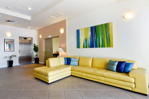 Metro Advance Apartments & Hotel - Accommodation Sunshine Coast 2