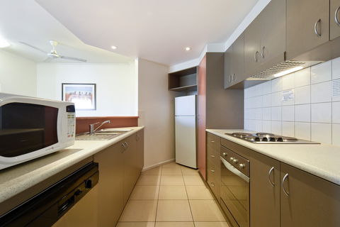 Metro Advance Apartments & Hotel - Accommodation Sunshine Coast 4