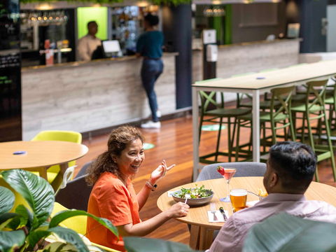Novotel Darwin Atrium - Accommodation Sunshine Coast 13