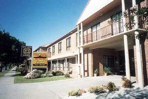 Holbrook Town Centre Motor Inn - Accommodation Sunshine Coast 0