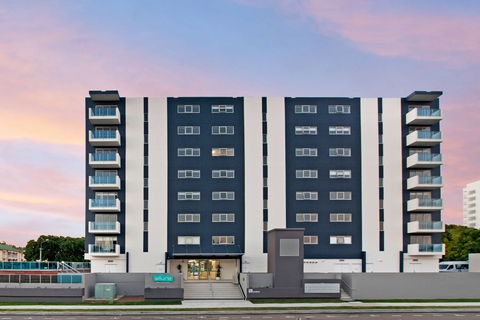 Allure Hotel And Apartments - Accommodation Sunshine Coast 0