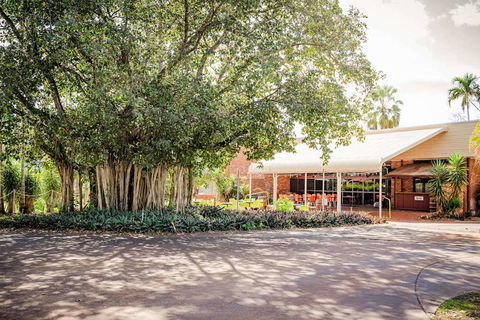 Contour Hotel - Accommodation Sunshine Coast 0