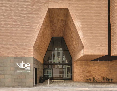 Vibe Hotel Sydney Darling Harbour - Accommodation Sunshine Coast 1