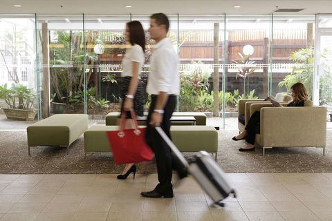 Rydges Esplanade Resort Cairns - Accommodation Sunshine Coast 2