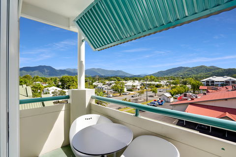 Cairns Sheridan Hotel - Accommodation Sunshine Coast 1