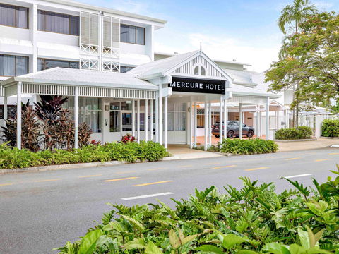 Mercure Cairns - Accommodation Sunshine Coast 1