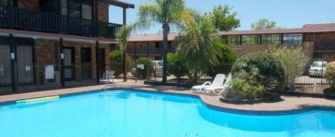 Maclin Lodge - Accommodation Sunshine Coast 1
