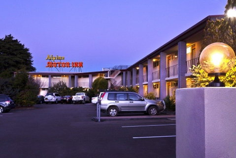 Alpine Motor Inn - Accommodation Sunshine Coast 0