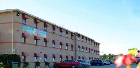 Arena Hotel - Accommodation Sunshine Coast 0