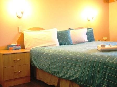 Arena Hotel - Accommodation Sunshine Coast 1