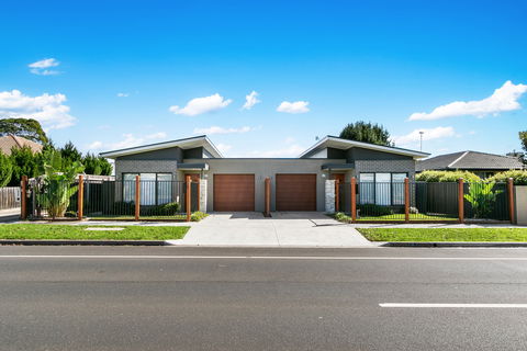 Hotel Aspen & Apartments - Accommodation Sunshine Coast 2