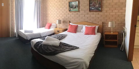Golden Chain Aalana Motor Inn - Accommodation Sunshine Coast 1