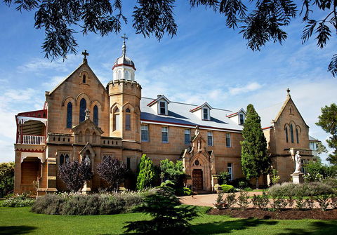 Abbey Boutique Hotel - Accommodation Sunshine Coast 0