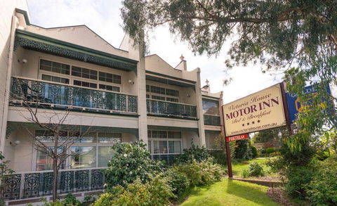 Victoria House Motor Inn - Accommodation Sunshine Coast 0