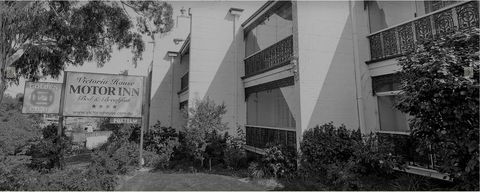 Victoria House Motor Inn - Accommodation Sunshine Coast 2