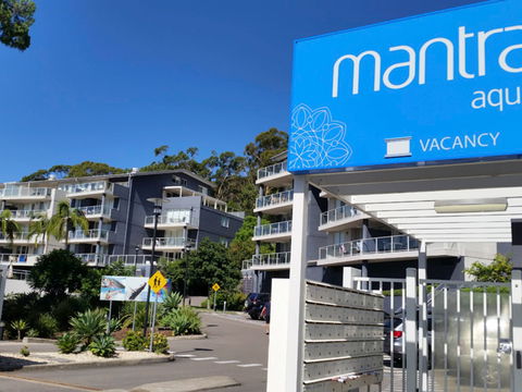 Mantra Nelson Bay - Accommodation Sunshine Coast 1