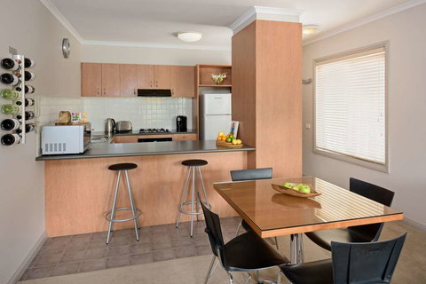 Ringwood Royale Apartment Hotel - Accommodation Sunshine Coast 3