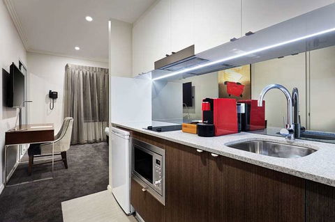 Attika Hotel - Accommodation Sunshine Coast 5
