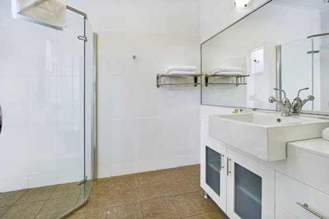Rowville International Hotel - Accommodation Sunshine Coast 3