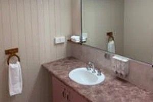 Outback Motel - Accommodation Sunshine Coast 5